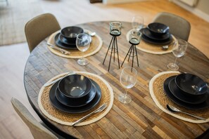 Dining - Urban Elegance 3BDR Apartment  BSH (Rotterdam)