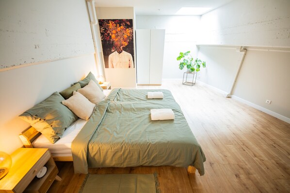 3 bedrooms - Urban Elegance 3BDR Apartment  BSH (Rotterdam)