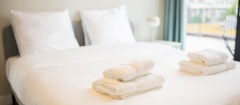 Urban Utopia 3BDR Apartment  PK