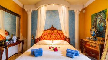 6 bedrooms, iron/ironing board, free WiFi, bed sheets