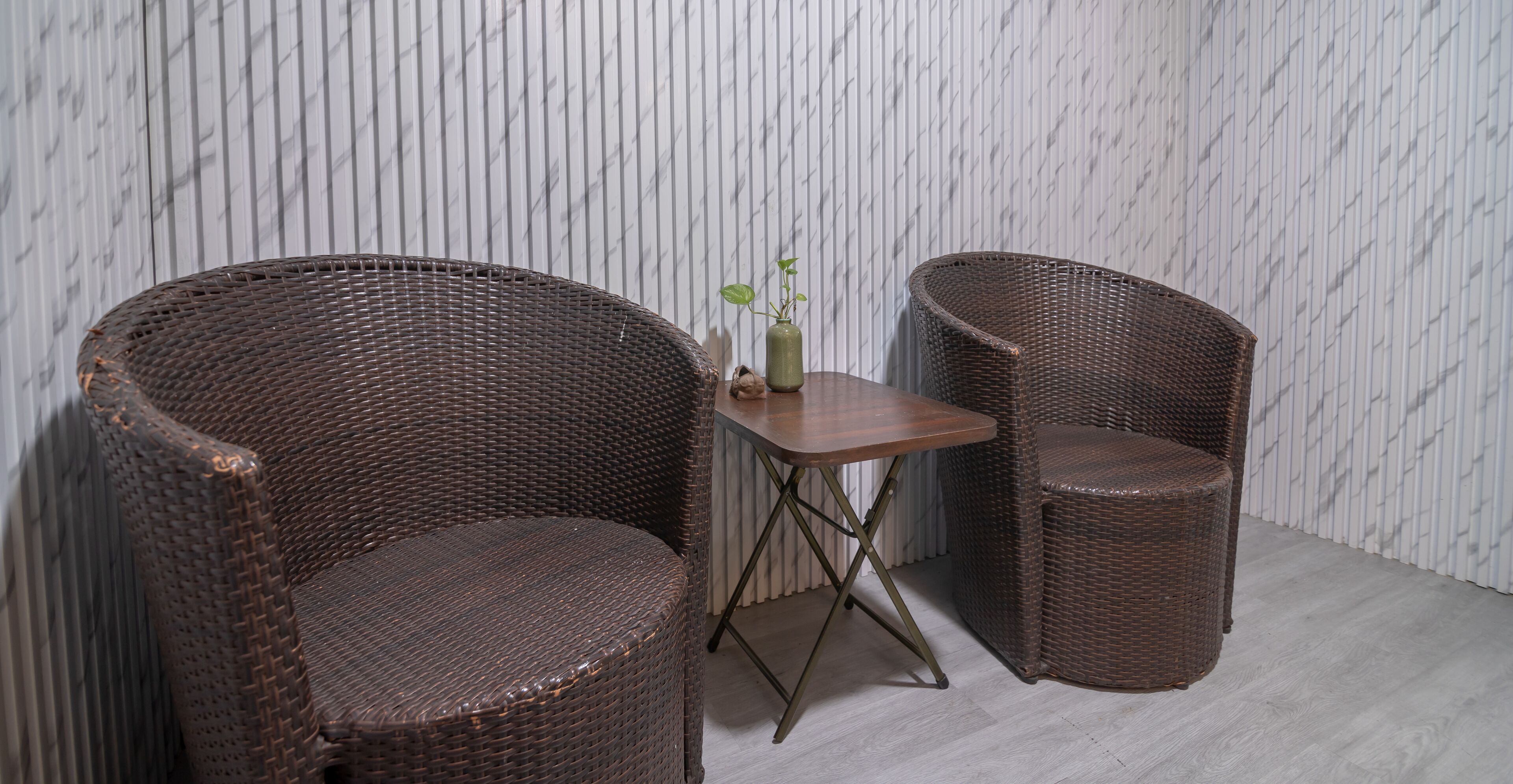 Minibar, caja de seguridad en la habitación y cortinas blackout 