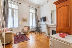 Apartment | Living area