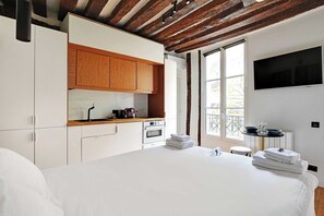 Desk, free WiFi, bed sheets
