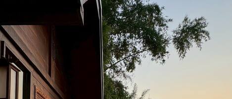 Kawarin River Front Suite | 1 bedroom, minibar, in-room safe, individually decorated