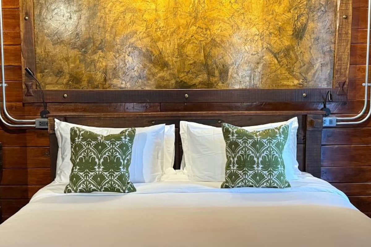 1 bedroom, minibar, in-room safe, individually decorated