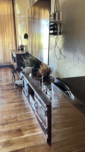 1 bedroom, minibar, in-room safe, individually decorated