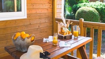 Comfort Mobile Home, 2 Bedrooms, Air conditioning | Terrace/patio