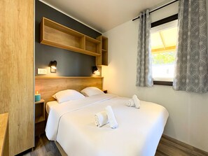 Comfort Mobile Home, 2 Bedrooms, Air conditioning | Individually furnished, laptop workspace, cribs/infant beds, free WiFi - Campo di Mare (Porto-Vecchio)