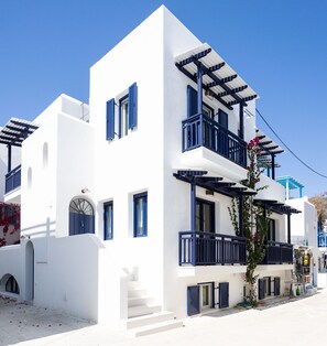 Apartment | 6 bedrooms, desk