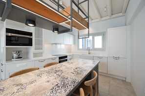 Appartement | 6 chambres, bureau