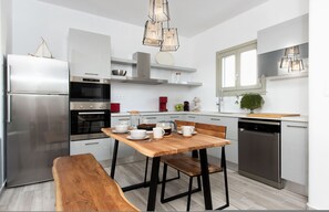 Villa | 7 slaapkamers, een bureau