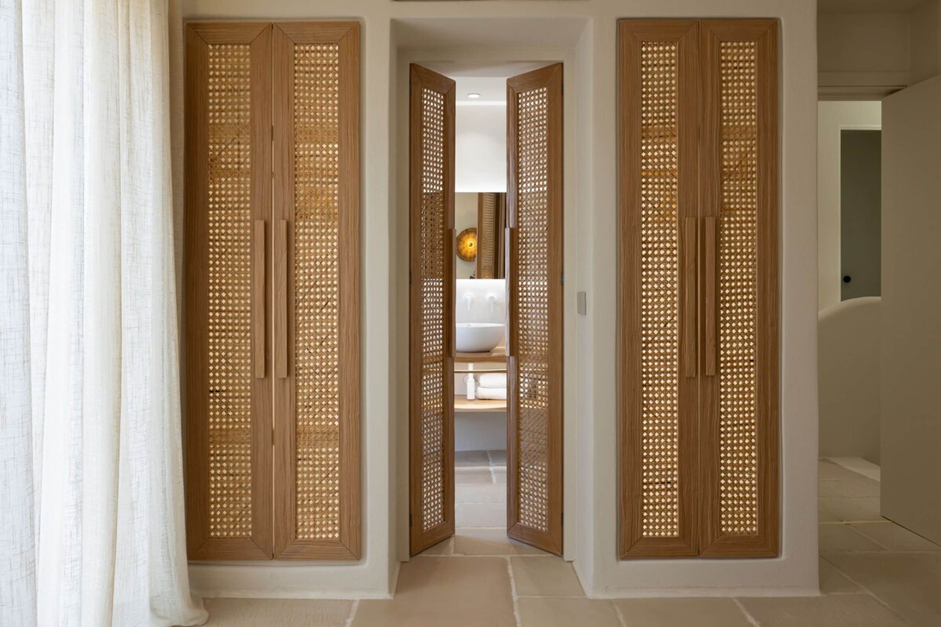 Villa | 4 camere, una scrivania