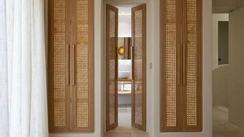 Villa | 4 camere, una scrivania