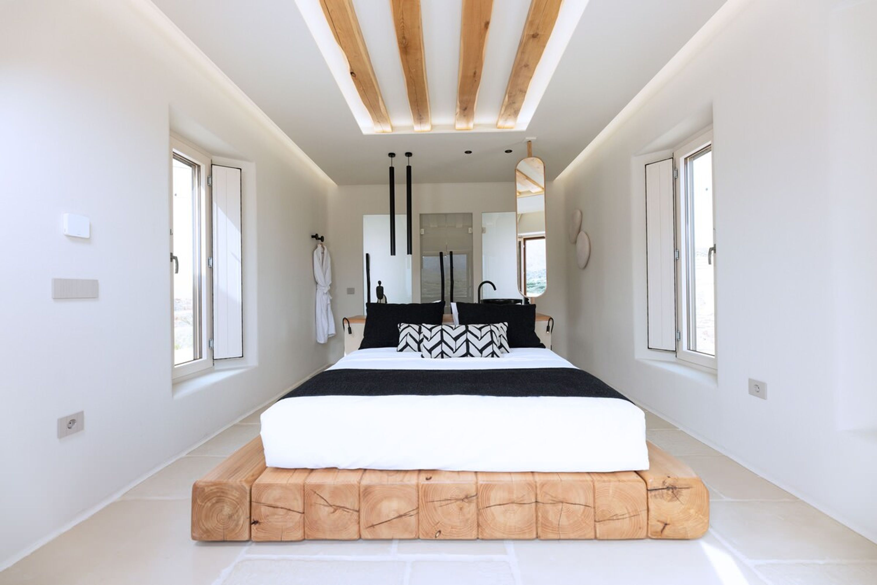 Villa | 4 camere, una scrivania