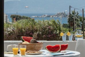 4 bedrooms - Villa Alba Spacious Home by the sea (Naxos)