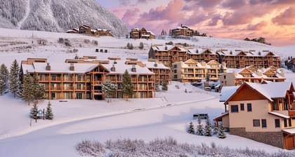 Ski-In & Out | Top Floor | Panoramic Mountain View