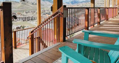 Studio at Trailhead • Top Floor • Mtn Views