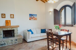 Lägenhet Executive - 1 dubbelsäng - luftkonditionering | Vardagsrum | Platt-tv