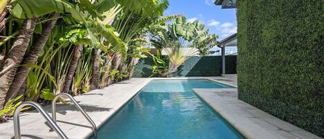 Alberca al aire libre