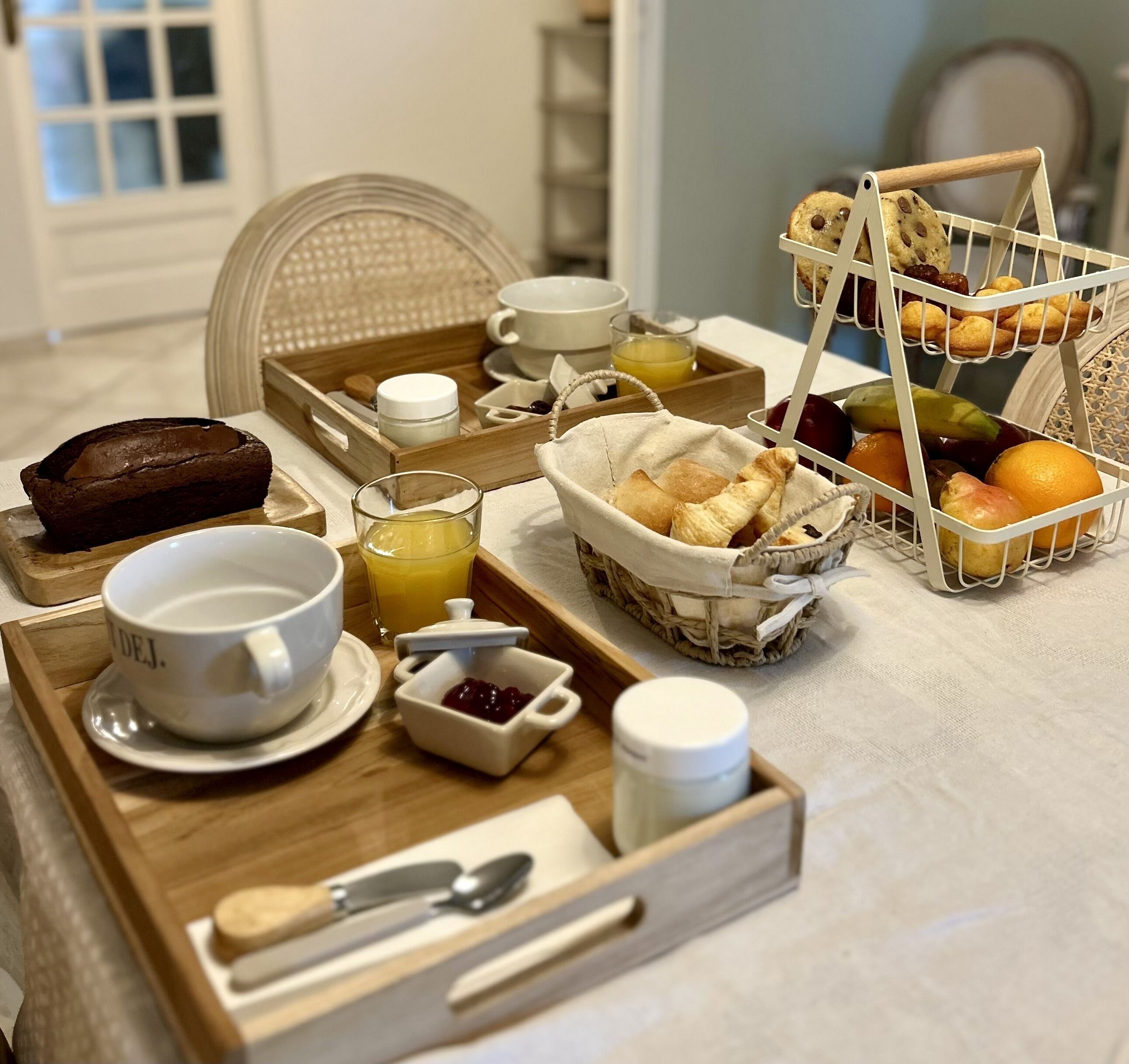 Gratis komplett frukost varje dag 