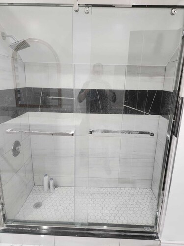 Room in Guest Room - Serene Retreat in Brampton - Private Room With City Views