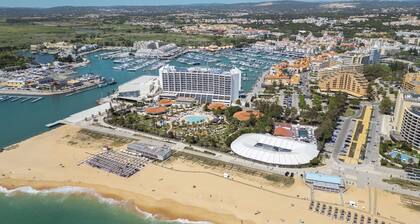 Villa w/ Heatable Pool and BBQ in Albufeira