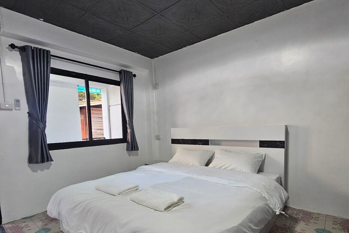 Deluxe Room | Free WiFi