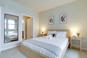 2 bedrooms, premium bedding, blackout curtains, iron/ironing board - Apartment 15-Min Walk to Metro (Alexandria)