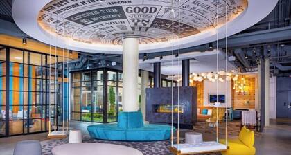 Apartment 15-Min Walk to Metro