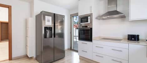 Villa (4 Bedrooms) | Interior