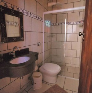 Dusche, Handtücher, Seife, Toilettenpapier