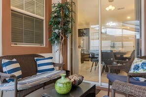 Interior - 4BR house at Storey Lake Resort 9min Disney (Kissimmee)