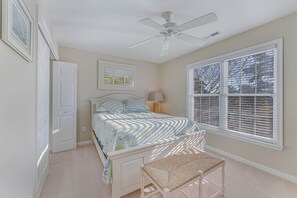 3 bedrooms, free WiFi, bed sheets