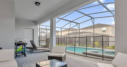 Incredible 7BD House Windsor Cay – Family Friendly