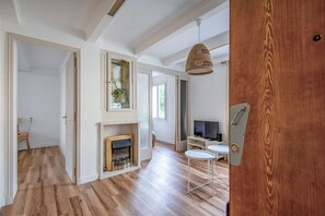 Interior - Bright apartment in Marseille (Marseille)