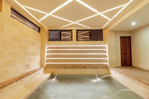 Xoza Hotel Urban Escape