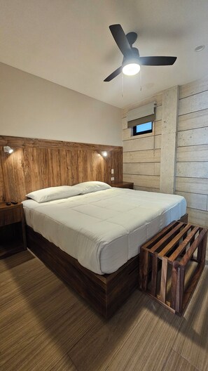 객실 내 금고, 무료 WiFi, 침대 시트