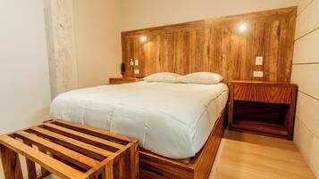 Comfort Room | In-room safe, free WiFi, bed sheets