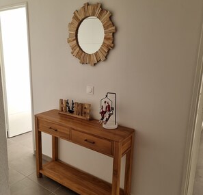 Interior - New designer apt with stunning Briançon views (Briançon)