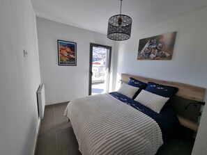 3 bedrooms, WiFi - New designer apt with stunning Briançon views (Briançon)