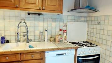 Réfrigérateur, micro-ondes, four, lave-vaisselle