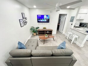 Smart TV - Central, Nice&Modern 1Br 1Bath Apt in Lake Ridge (Fort Lauderdale)