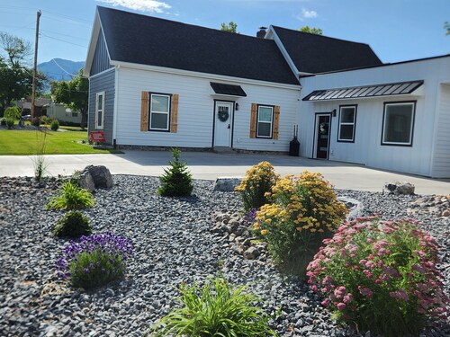 A house in the heart of Logan with shops, restaurants, and experiences near.