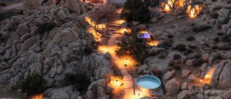 Outdoor spa tub