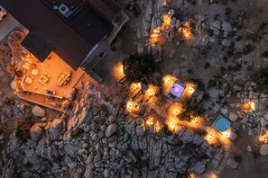 Pool - Desert Nest: Cozy Retreat Amidst Boulders (Yucca Valley)