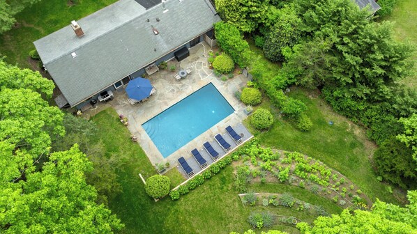 Exterior - Cozy Southampton Home with Private Pool, Outdoor Dining, Perfect for Families (Southampton)