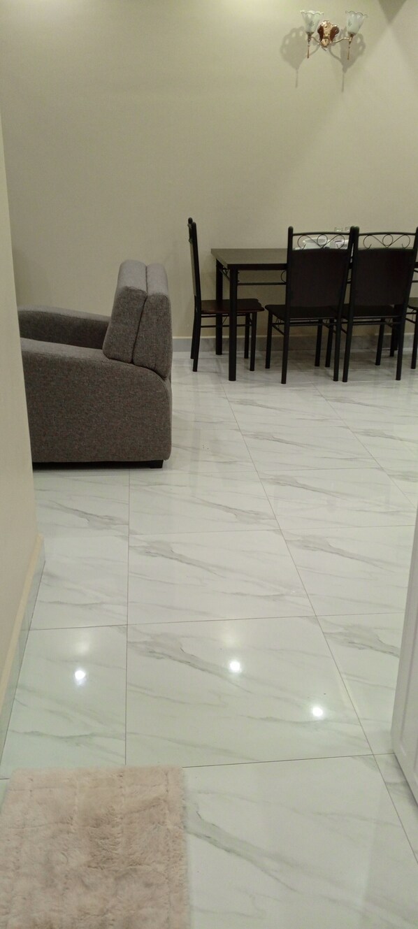 Interior - Chic 1-bedroom apartment with fitness room, WiFi in delightful Dar es Salaam (Dar es salaam)