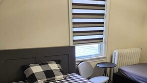 1 bedroom - Room-double Room 2 Brampton Toronto Cana (Brampton)