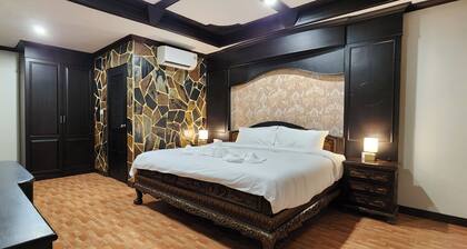 Arya Suites Patong Beach