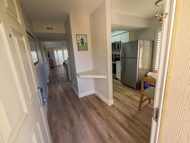 2 bedrooms, desk, laptop workspace, free WiFi